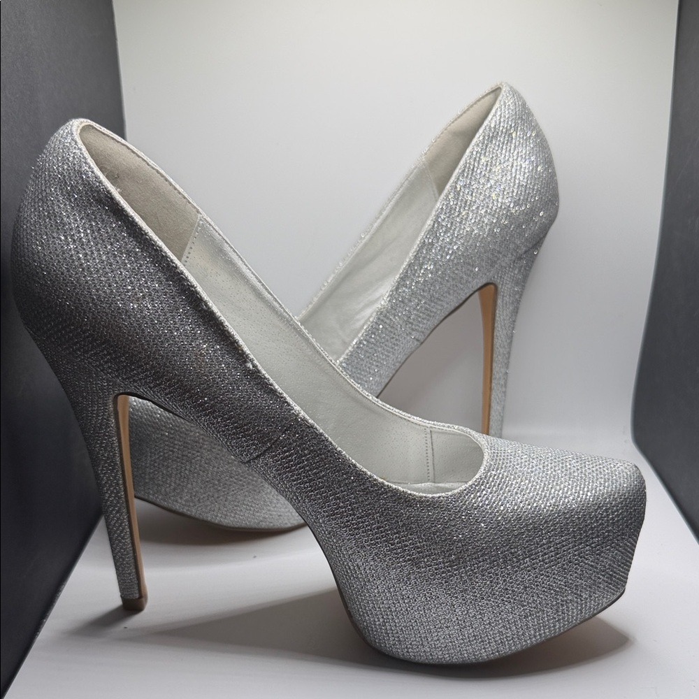 Dream Pairs Silver Glitter Platform Pumps for Women
